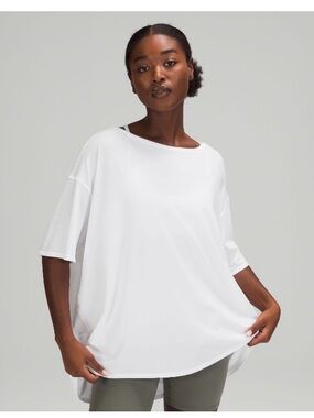 Lululemon Back in Action Short Sleeve Tee